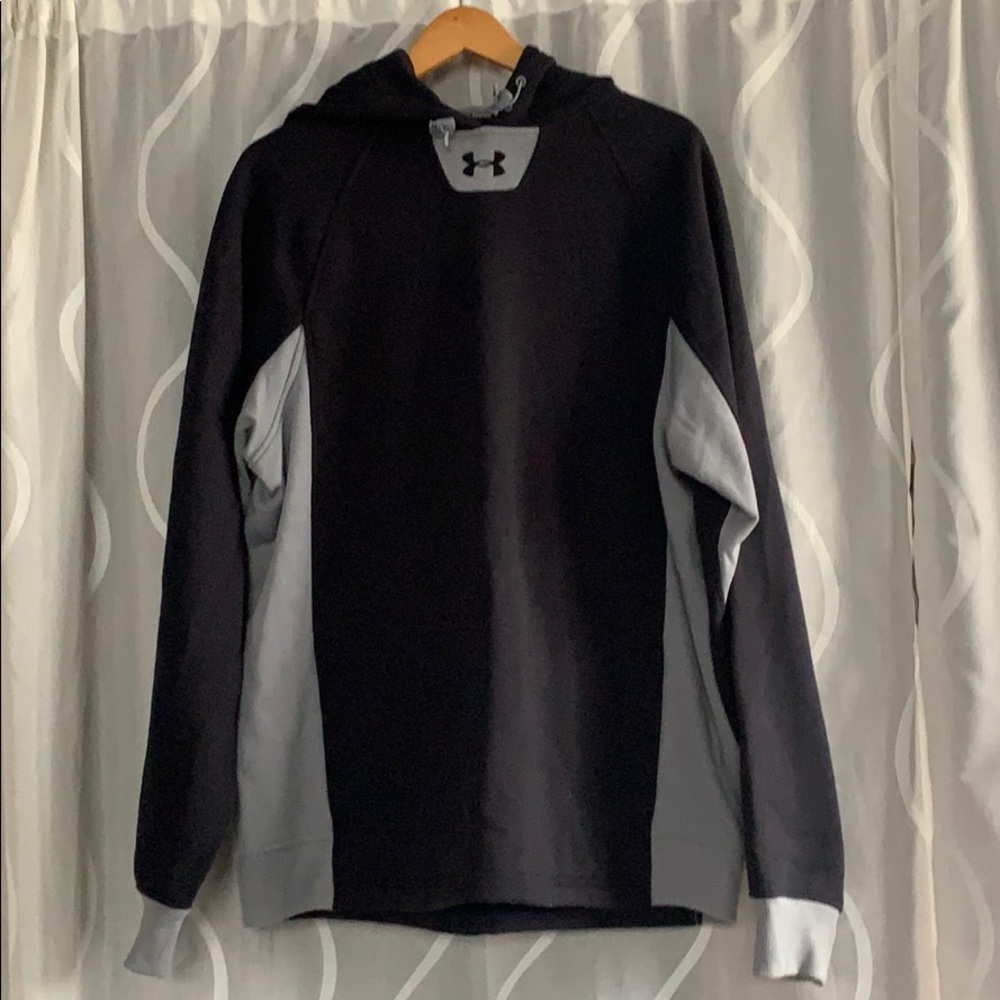 Under Armour Cold Gear Hoddie size medium